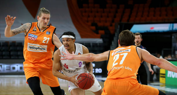 在转会窗口 在转会窗口