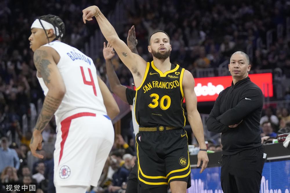 始终感到自 始终感到自