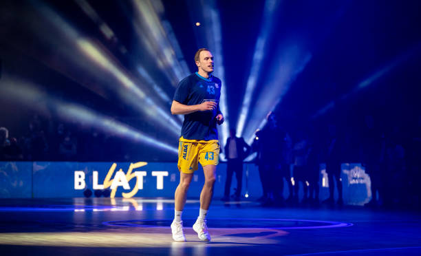 随着女子高 随着女子高